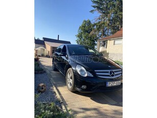 MERCEDES-BENZ R 320 CDI 4Matic (Automata) (6 személyes )