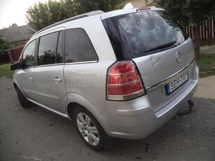 OPEL ZAFIRA B 1.8 Cosmo