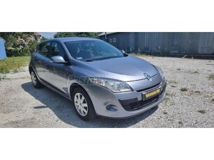 RENAULT MEGANE 1.6 Expression Magyar! Szép!