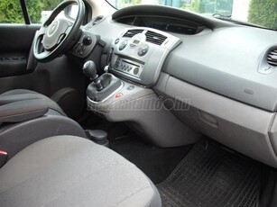 RENAULT SCENIC Scénic 1.5 dCi Dynamique