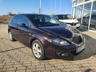 SEAT LEON 1.9 PD TDI Reference TEMPOMAT. ALUFELNI. 8 LÉGZSÁK. USB