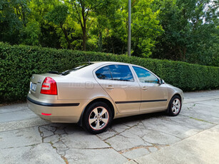 SKODA OCTAVIA 1.6 Ambiente