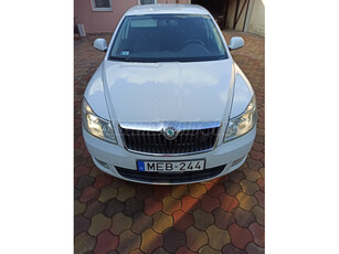 SKODA OCTAVIA 1.6 CR TDI Clever DPF