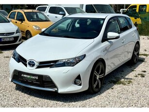 TOYOTA AURIS 1.8 HSD Lounge (Automata) 153e km. Prius 4 aksi. Friss szerviz. Xenon