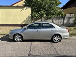 TOYOTA AVENSIS 2.0 D-4D Sol