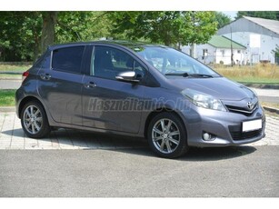 TOYOTA YARIS 1.33 Executive PANORÁMA TETŐ. NAVI. GARANTÁLT 155e KM! KORRÓZIÓ MENTES!