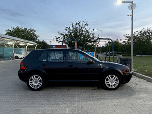 VOLKSWAGEN GOLF IV 1.6 25 év