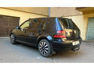 VOLKSWAGEN GOLF IV 1.6