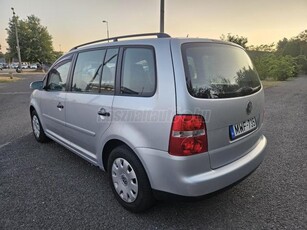 VOLKSWAGEN TOURAN 1.9 PD TDi Conceptline