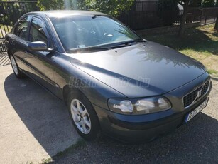 VOLVO S60 2.4 D5 Momentum