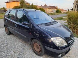 RENAULT SCENIC Scénic 1.9 DTi RXE