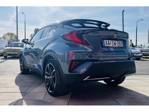 TOYOTA C-HR 1.8 Hybrid GR Sport e-CVT Gyári garanciával.Kitünő állapotban kevés km-el