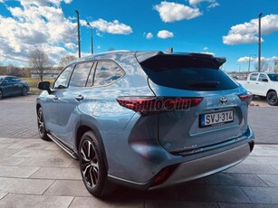 TOYOTA HIGHLANDER 2.5 Hybrid Executive CVT Garanciális 2026.-ig Téli+nyári kerék garnitúrával