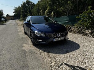 VOLVO V60 2.0 D [D3] Ocean Race