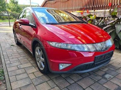 HONDA CIVIC 2.2 CTDi Executive XENON+NAPFÉNYTETŐ+ÜLÉSFŰTÉS+FRISS VIZSGA !!!