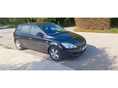 KIA CEE'D 1.6 CRDi EX