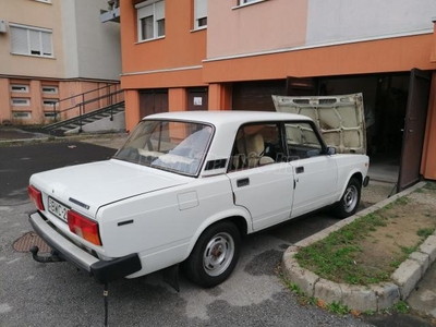 LADA 2105 Másfél év műszaki. rohadásmentes. kiváló OT alap