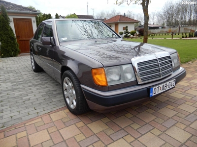 Mercedes-Benz E-Osztály