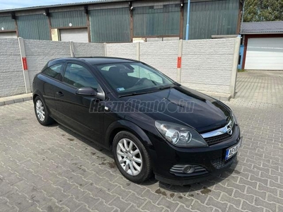 OPEL ASTRA H 1.6 GTC Essentia