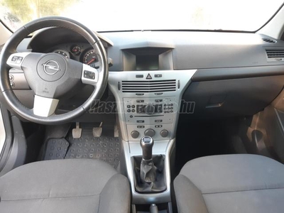 OPEL ASTRA H Caravan 1.6 Cosmo HITEL LEHETŐSÉG!