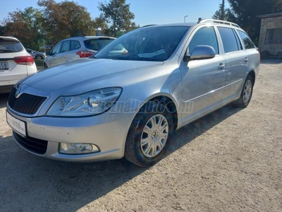 SKODA OCTAVIA Combi 1.6 CR TDI Elegance 246000km!navigáció.digitklima.Szép állapot!