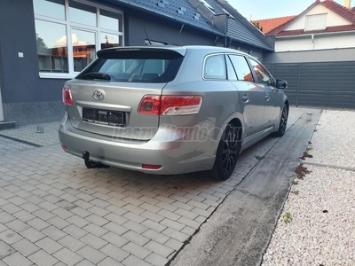 TOYOTA AVENSIS Wagon 1.8 Sol VONOHOROG!ŰLÉSFŰTÉS!SZERVIZKÖNYV!