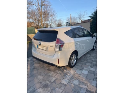 TOYOTA PRIUS+ 1.8 HSD Comfort Skyview e-CVT