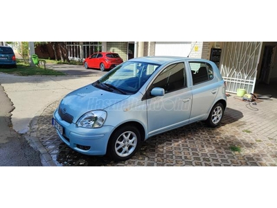 TOYOTA YARIS 1.0 Blue Ice