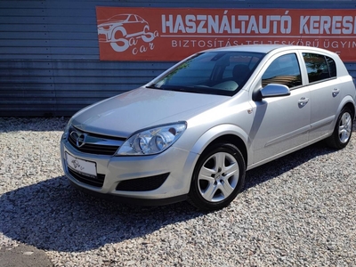 Opel Astra H 1.6 Enjoy Végig vezetett sz.könyv....