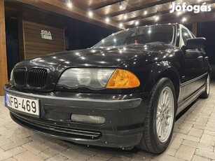 BMW 318i Touring Friss Műszaki Harman Kardon Hifi