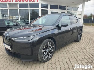 BMW IX xdrive40 H/K Hifi. 360 Kamera. El. Vonóh...