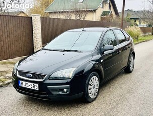 Ford Focus 1.6 Ambiente Rozsdamentes