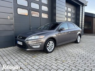 Ford Mondeo 1.6 TDCi Econetic Szervizelt / Navi...