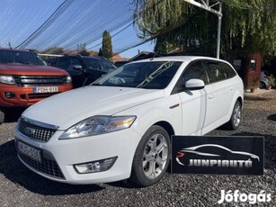 Ford Mondeo 2.0 Jól felszerelt kombi frissen sz...