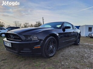 Ford Mustang Fastback 3.7 V6 (Automata)