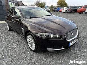 Jaguar XF Sportbrake 2.2 D Portfolio (Automata)...