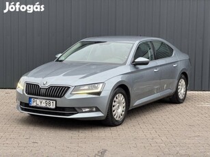 Skoda Superb 2.0 TDi Style DSG Rendszeresen KAR...