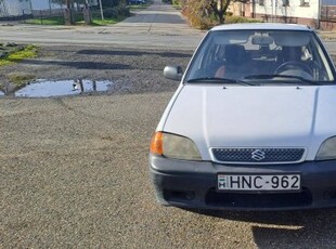 Suzuki swift 1.0 személyautó