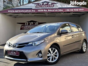 Toyota Auris 1.33 Live Navigáció.Kamera.Horog.L...