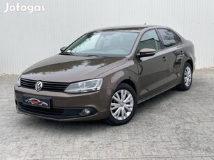 Volkswagen Jetta 1.2 TSI Comfortline Multimédia...