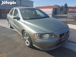 Volvo S60 2.5 T AWD Momentum (Automata) Magyaro...