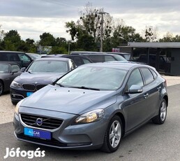 Volvo V40 1.6 D [D2] Kinetic R-Design