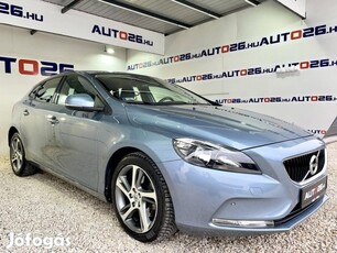 Volvo V40 2.0 [T2] Momentum Fényezésmentes - VE...