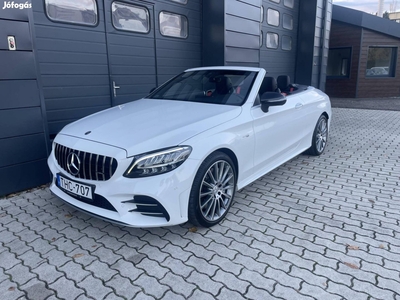 Mercedes-AMG C 43 4Matic 9G-Tronic Szervizkönyv...