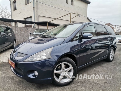 MITSUBISHI Grandis