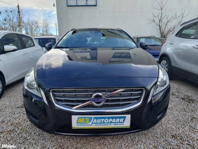 Volvo V60 1.6 D Drive Momentum 159.443- Km Bemu...