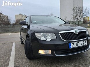 Ealdó Skoda Superb 1.8 TSI elegance 160LE