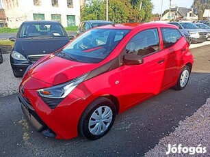 Toyota Aygo 1.0 x-play Magyarországi!