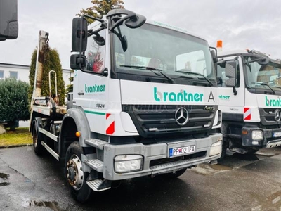 MERCEDES-BENZ AXOR 1824 4x4 HIAB Láncos Konténeremelő