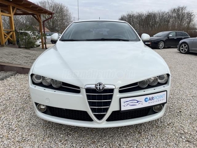 ALFA ROMEO 159 SW 1.8 TBi Distinctive Ti /187E Km!/PDC!/Navi!/Ülésfűtés!/Xenon!/Digitklíma!/